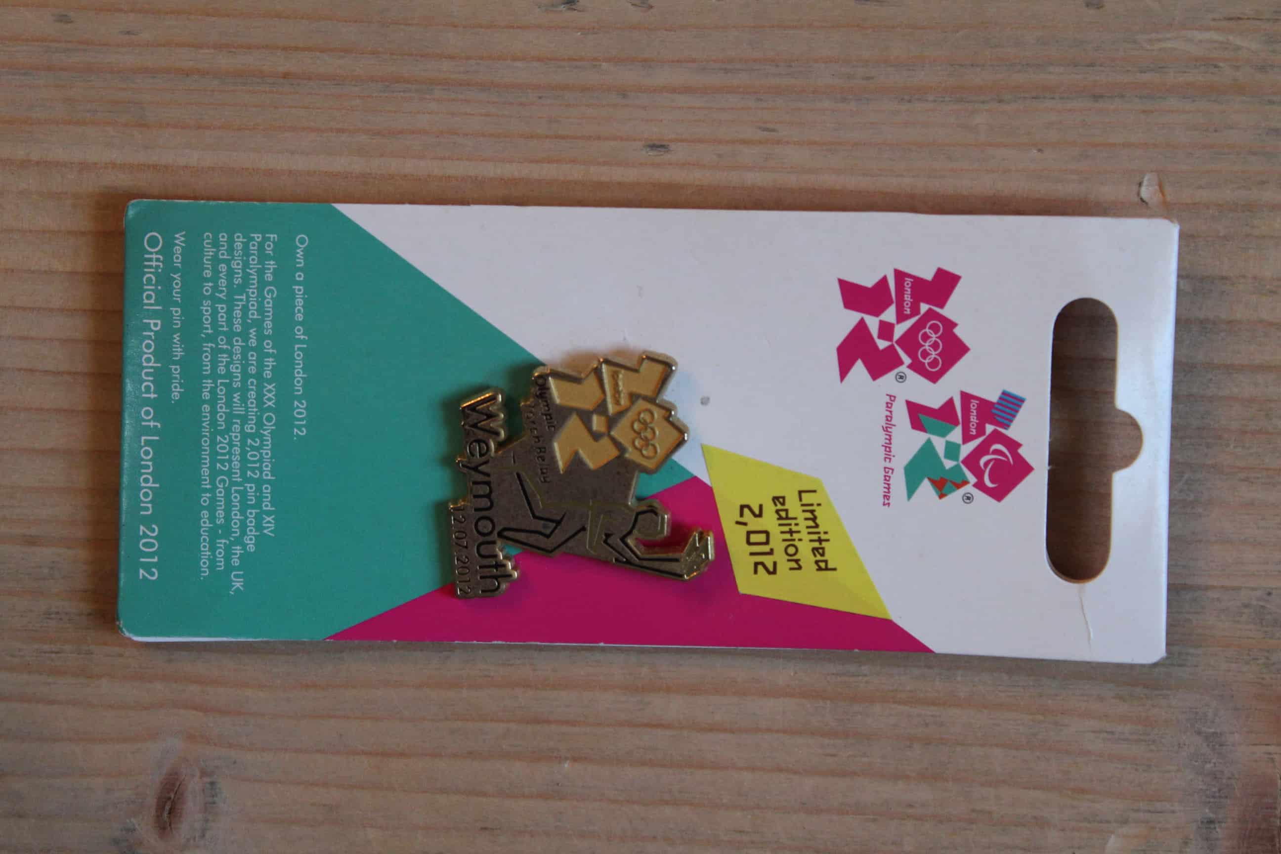 2012 LONDON OLYMPICS TORCH RELAY (WEYMOUTH) PIN BADGE